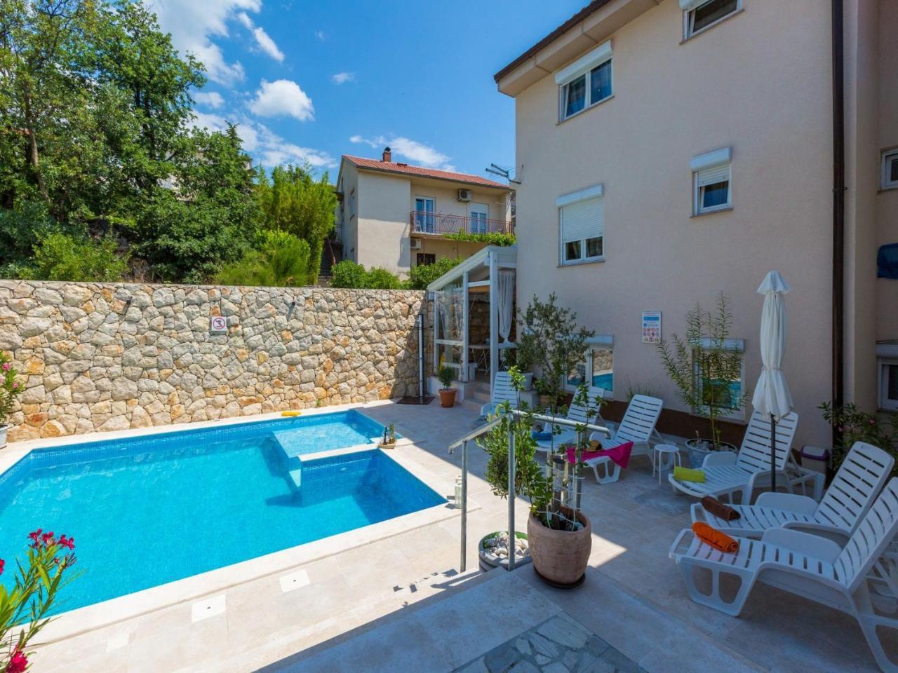 Apartments Susanne Novi Vinodolski Exterior photo