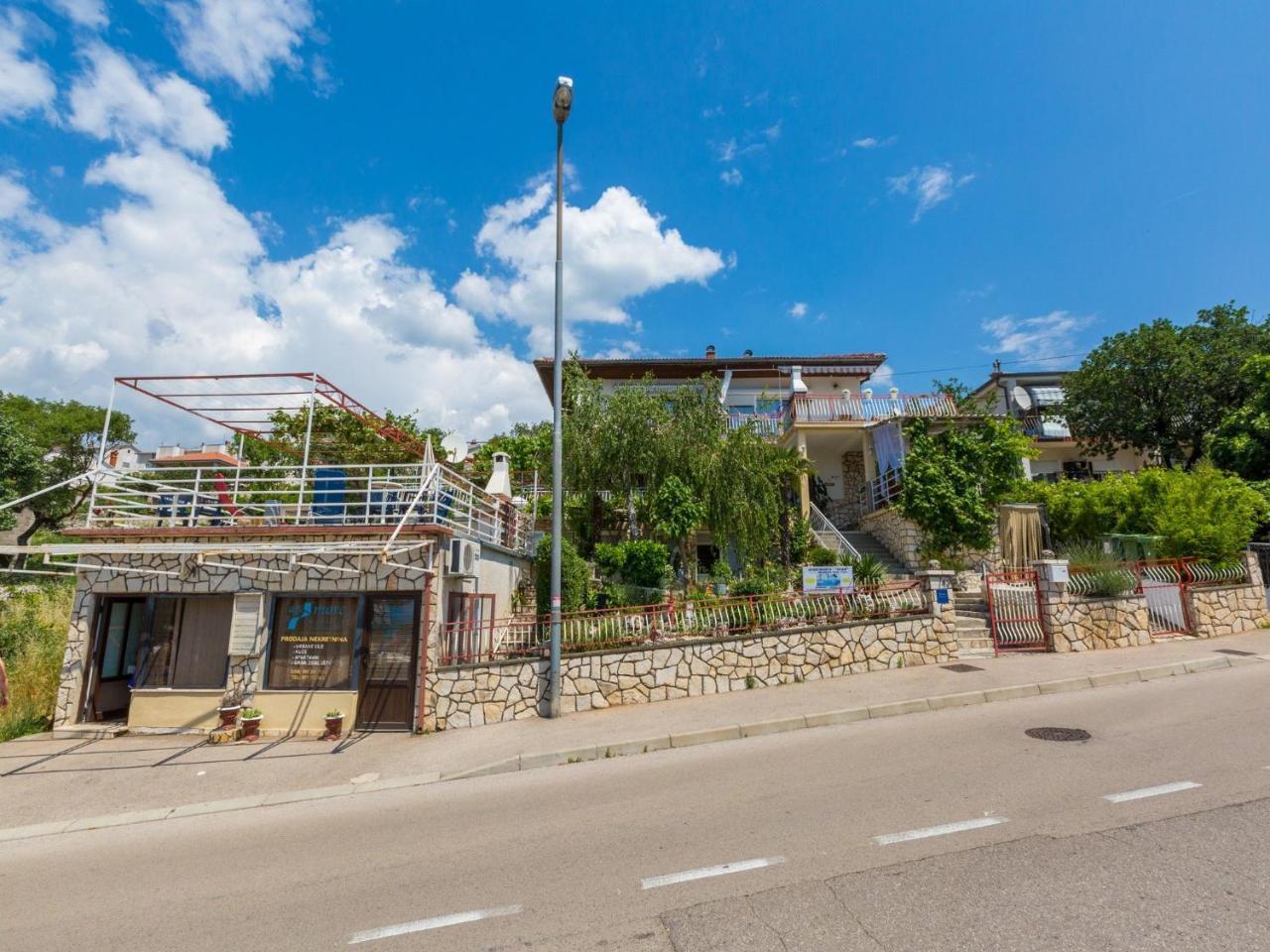 Apartments Susanne Novi Vinodolski Exterior photo